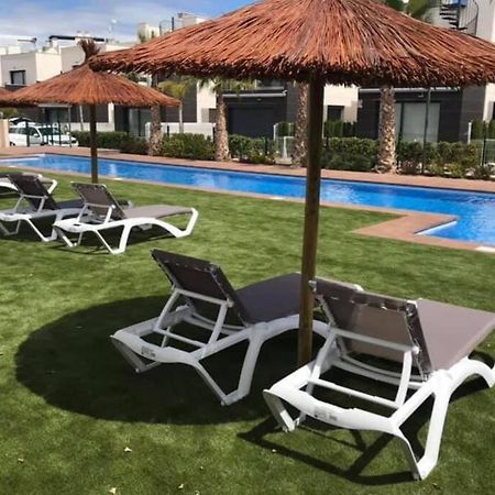Fun Holiday Apartment Punta Prima Торевиеха Екстериор снимка