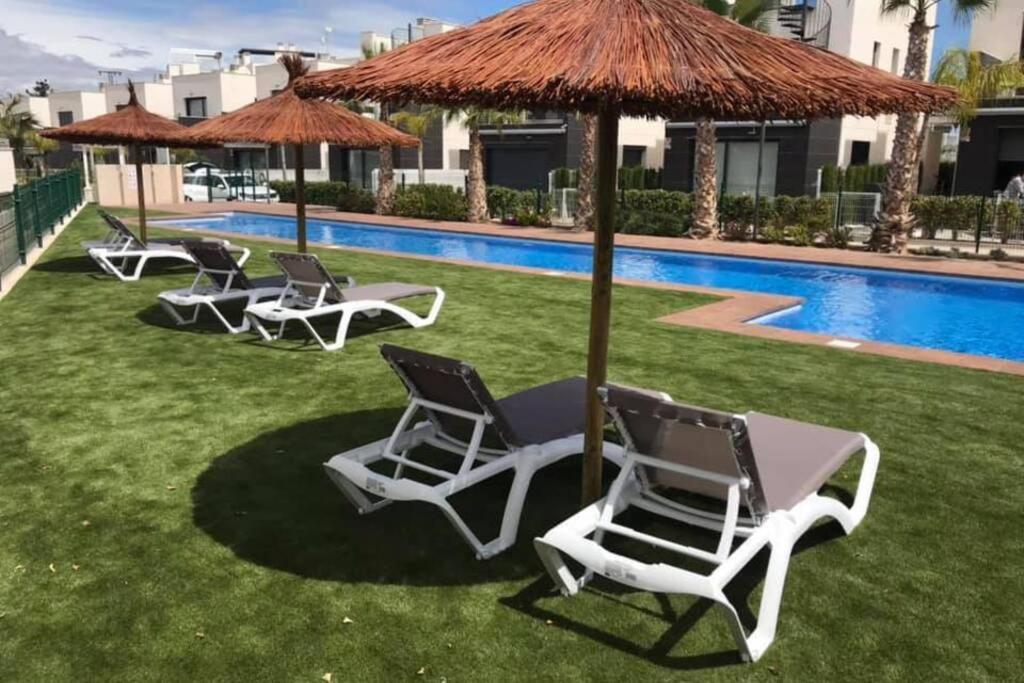 Fun Holiday Apartment Punta Prima Торевиеха Екстериор снимка